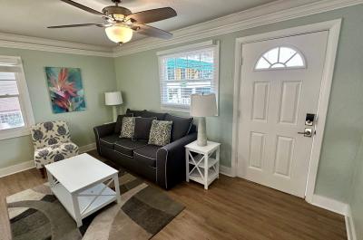 Parrot Cottage - Margaritaville District