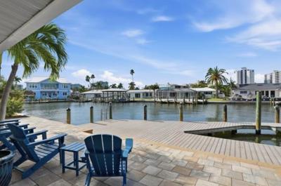 Clear Day - Luxury on the Water