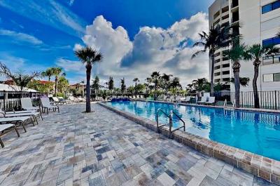 Riviera Club 1103 - Direct Beach Access